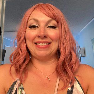 Meet your Posher, Nikki